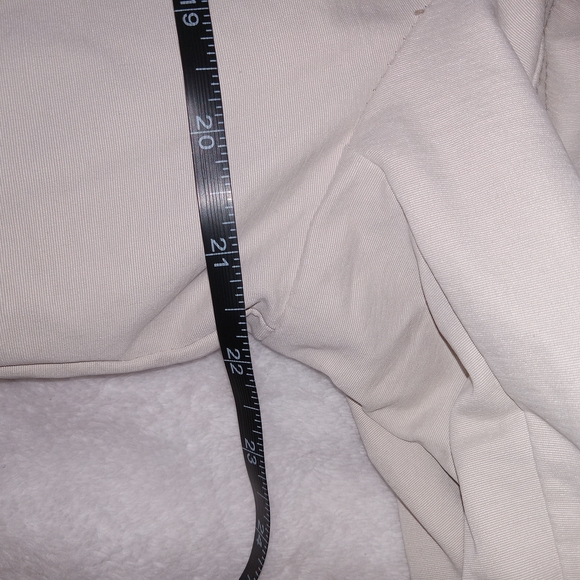 Apt. 9 Jacket, Women's Size Large Tan Faux Fur Hood, Full Zip, Parka Coat - Picture 9 of 11